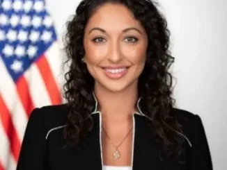 Roma Daravi Biography