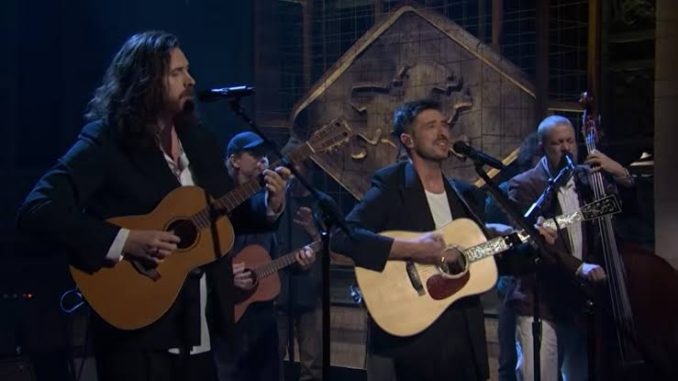 Mumford & Sons Light Up SNL Stage With Special Guest